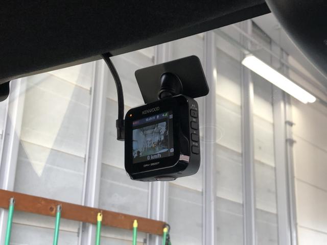 Ｎ－ＢＯＸカスタム ベースグレード　レンタカーアップ　純正ナビ　ＥＴＣ　ドラレコ　両側電動ドア　ＬＥＤ　アルミホイール　追突軽減ブレーキ　禁煙　Ｂカメ　ＵＳＢ　スマキー　アイドリング　オートエアコン　ドライブレコーダー　オートライト（9枚目）