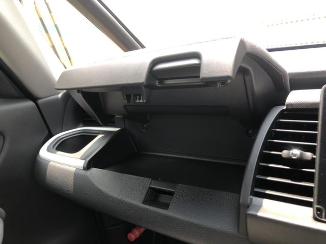 フィット ｅ：ＨＥＶクロスター　純正ナビ　ＥＴＣ　前後ドラレコ　ＬＥＤ　アルミホイール　ワンオーナー　禁煙車　ＣＭＢＳ　横滑り防止機能　整備記録簿　ドラレコ付き　ＵＳＢ入力　パワステ　パワーウィンド　地デジＴＶ　サイドエアバッグ（24枚目）