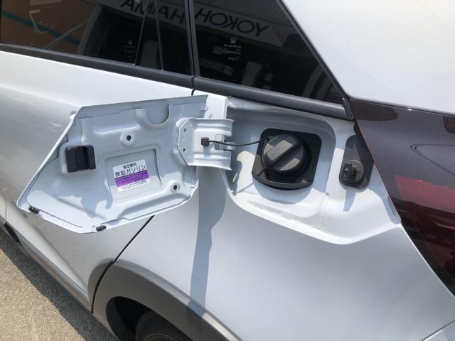 フィット ｅ：ＨＥＶクロスター　純正ナビ　ＥＴＣ　前後ドラレコ　ＬＥＤ　アルミホイール　ワンオーナー　禁煙車　ＣＭＢＳ　横滑り防止機能　整備記録簿　ドラレコ付き　ＵＳＢ入力　パワステ　パワーウィンド　地デジＴＶ　サイドエアバッグ（48枚目）