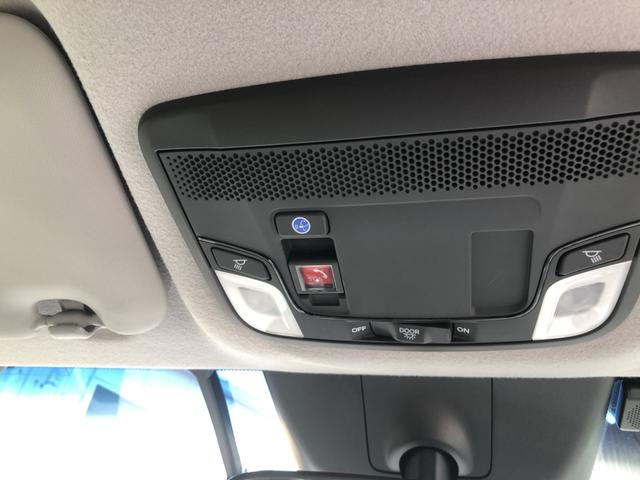 フィット ｅ：ＨＥＶクロスター　純正ナビ　ＥＴＣ　前後ドラレコ　ＬＥＤ　アルミホイール　ワンオーナー　禁煙車　ＣＭＢＳ　横滑り防止機能　整備記録簿　ドラレコ付き　ＵＳＢ入力　パワステ　パワーウィンド　地デジＴＶ　サイドエアバッグ（66枚目）