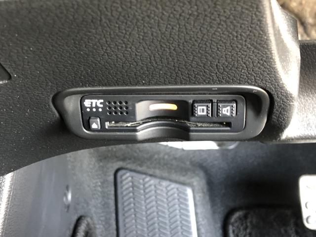 ヴェゼル ＲＳ・ホンダセンシング　純正ナビ　ＥＴＣ　ＬＥＤ　アルミホイール　ホンダセンシング　シートヒーター　スマートキー付き　１オーナー　地デジＴＶ　リヤカメラ　シートＨ　整備記録簿　盗難防止システム　横滑り防止機能　サイドＳＲＳ（8枚目）