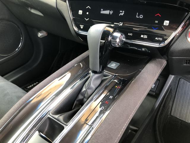 ヴェゼル ＲＳ・ホンダセンシング　純正ナビ　ＥＴＣ　ＬＥＤ　アルミホイール　ホンダセンシング　シートヒーター　スマートキー付き　１オーナー　地デジＴＶ　リヤカメラ　シートＨ　整備記録簿　盗難防止システム　横滑り防止機能　サイドＳＲＳ（13枚目）