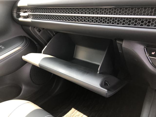 ＺＲ－Ｖ Ｚ　試乗車アップ　純正ナビ　ＥＴＣ　ドラレコ　ＬＥＤ　アルミホイール　衝突被害軽減　整備記録簿　サイドエアバッグ　ドライブレコーダー　横滑り防止装置　電動トランク　Ｂカメラ　ナビＴＶ　ターボ　Ｐセンサー（29枚目）
