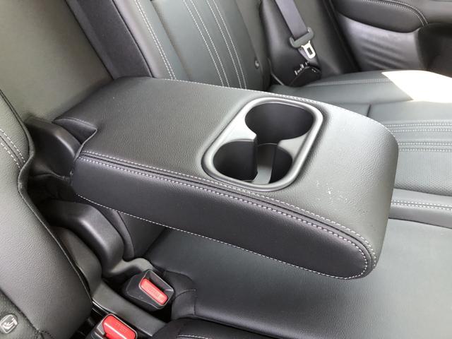 ＺＲ－Ｖ Ｚ　試乗車アップ　純正ナビ　ＥＴＣ　ドラレコ　ＬＥＤ　アルミホイール　衝突被害軽減　整備記録簿　サイドエアバッグ　ドライブレコーダー　横滑り防止装置　電動トランク　Ｂカメラ　ナビＴＶ　ターボ　Ｐセンサー（33枚目）
