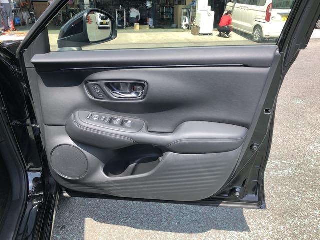 ＺＲ－Ｖ Ｚ　試乗車アップ　純正ナビ　ＥＴＣ　ドラレコ　ＬＥＤ　アルミホイール　衝突被害軽減　整備記録簿　サイドエアバッグ　ドライブレコーダー　横滑り防止装置　電動トランク　Ｂカメラ　ナビＴＶ　ターボ　Ｐセンサー（68枚目）