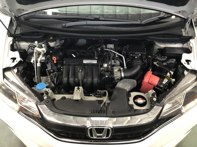 フィット １３Ｇ・Ｆ　ＣＤプレイヤー　ワンオーナー　禁煙車　スマートキー　記録簿　キーフリーシステム　両席エアバック　横滑り防止装置付　ＡＢＳ　スマートキ－　運転席エアバッグ　ＡＵＴＯエアコン　パワーウィンドー　パワステ（25枚目）