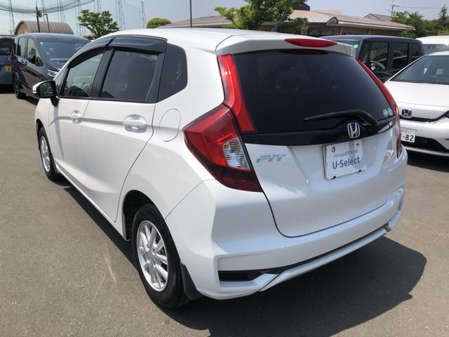 フィット １３Ｇ・Ｆ　ＣＤプレイヤー　ワンオーナー　禁煙車　スマートキー　記録簿　キーフリーシステム　両席エアバック　横滑り防止装置付　ＡＢＳ　スマートキ－　運転席エアバッグ　ＡＵＴＯエアコン　パワーウィンドー　パワステ（31枚目）