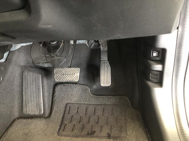 フィット １３Ｇ・Ｆ　ＣＤプレイヤー　ワンオーナー　禁煙車　スマートキー　記録簿　キーフリーシステム　両席エアバック　横滑り防止装置付　ＡＢＳ　スマートキ－　運転席エアバッグ　ＡＵＴＯエアコン　パワーウィンドー　パワステ（44枚目）