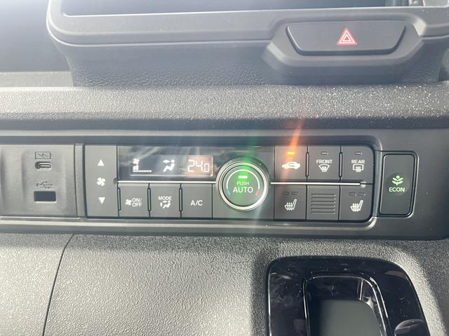 Ｎ－ＢＯＸカスタム ベースグレード　届出済未使用車　片側電動ドア　ＬＥＤ　シートヒーター　アルミホイール　スマートキープッシュスタート　ベンチＳ　衝突軽減ブレーキ　イモビライザー　エアコン　パワーウインドウ　ＥＣＯＮモード　ＶＳＡ（11枚目）