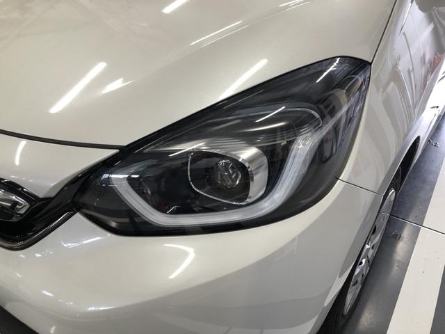 フィット ｅ：ＨＥＶホーム　純正ナビ　ＥＴＣ　前後ドラレコ　ＬＥＤ　ワンオーナー　禁煙車　前後ブレーキサポート　盗難防止　クリアランスソナー　ＥＣＯモード　１オーナー　バックガイドモニター　スマートキー　オートクルーズ　記録簿付（44枚目）