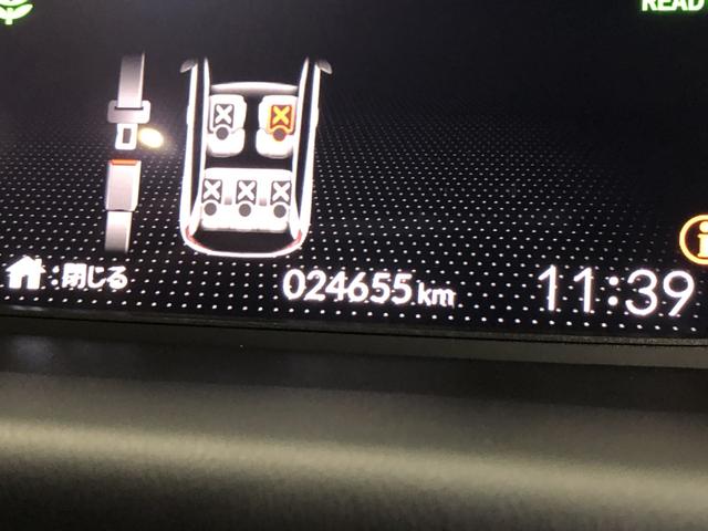 フィット ｅ：ＨＥＶホーム　純正ナビ　ＥＴＣ　前後ドラレコ　ＬＥＤ　ワンオーナー　禁煙車　前後ブレーキサポート　盗難防止　クリアランスソナー　ＥＣＯモード　１オーナー　バックガイドモニター　スマートキー　オートクルーズ　記録簿付（53枚目）