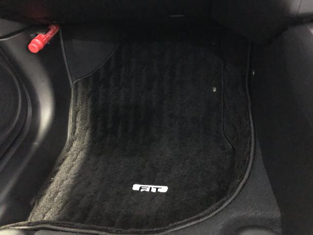 フィット ｅ：ＨＥＶホーム　純正ナビ　ＥＴＣ　前後ドラレコ　ＬＥＤ　ワンオーナー　禁煙車　前後ブレーキサポート　盗難防止　クリアランスソナー　ＥＣＯモード　１オーナー　バックガイドモニター　スマートキー　オートクルーズ　記録簿付（65枚目）