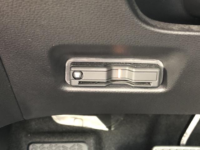 フィット ｅ：ＨＥＶクロスター　純正ナビ　前後ドラレコ　ＥＴＣ　クルーズコントロール　アルミホイール　ワンオーナー　禁煙車　衝突回避システム　１オーナー　フルオートエアコン　整備記録簿　前後センサー　ＬＥＤランプ　エアバッグ　地デジ（7枚目）