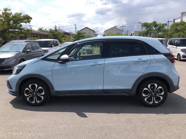 フィット ｅ：ＨＥＶクロスター　純正ナビ　前後ドラレコ　ＥＴＣ　クルーズコントロール　アルミホイール　ワンオーナー　禁煙車　衝突回避システム　１オーナー　フルオートエアコン　整備記録簿　前後センサー　ＬＥＤランプ　エアバッグ　地デジ（40枚目）