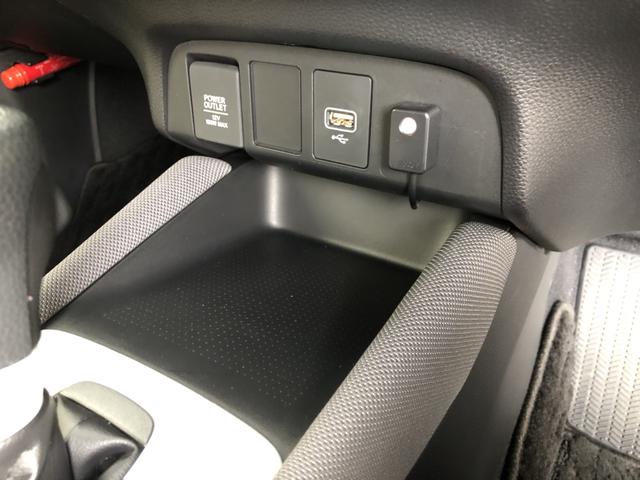 フィット ｅ：ＨＥＶネス　純正ナビ　前後ドラレコ　ＬＥＤ　アルミホイール　禁煙車　ワンオーナー　衝突軽減　Ｒカメ　パーキングセンサー　サイドカーテンエアバック　地デジ　ＵＳＢ　オートエアコン　ＤＶＤ　スマキー　エアバッグ（15枚目）
