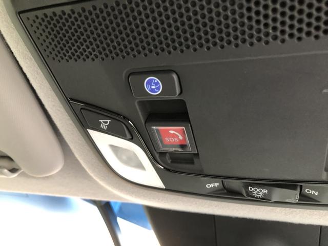 フィット ｅ：ＨＥＶネス　純正ナビ　前後ドラレコ　ＬＥＤ　アルミホイール　禁煙車　ワンオーナー　衝突軽減　Ｒカメ　パーキングセンサー　サイドカーテンエアバック　地デジ　ＵＳＢ　オートエアコン　ＤＶＤ　スマキー　エアバッグ（16枚目）