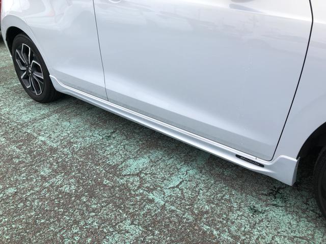 フィット ｅ：ＨＥＶネス　純正ナビ　前後ドラレコ　ＬＥＤ　アルミホイール　禁煙車　ワンオーナー　衝突軽減　Ｒカメ　パーキングセンサー　サイドカーテンエアバック　地デジ　ＵＳＢ　オートエアコン　ＤＶＤ　スマキー　エアバッグ（75枚目）