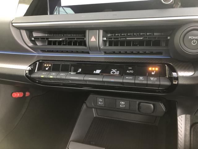 プリウス Ｇ　レンタカーアップ　純正ナビ　ＥＴＣ　ドラレコ　アルミホイール　ＬＥＤ　クルーズコントロール　禁煙車　ナビ・ＴＶ　衝突被害軽減ブレーキ　アイドルストップ　シートヒータ　フルセグＴＶ　コーナーセンサー（16枚目）