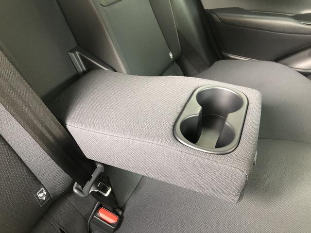 プリウス Ｇ　レンタカーアップ　純正ナビ　ＥＴＣ　ドラレコ　アルミホイール　ＬＥＤ　クルーズコントロール　禁煙車　ナビ・ＴＶ　衝突被害軽減ブレーキ　アイドルストップ　シートヒータ　フルセグＴＶ　コーナーセンサー（27枚目）