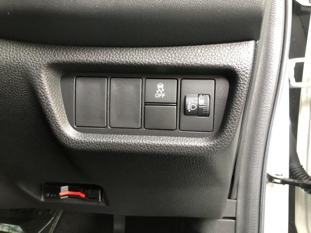 ＷＲ－Ｖ Ｚ＋　レンタカーアップ　純正ナビ　ＥＴＣ　ドラレコ　ＬＥＤ　アルミホイール　クリソナ　追突軽減ブレーキ　フルセグテレビ　サイドエアバッグ　禁煙　ＵＳＢ　盗難防止システム　運転席エアバッグ　Ｂカメラ　クルコン（64枚目）