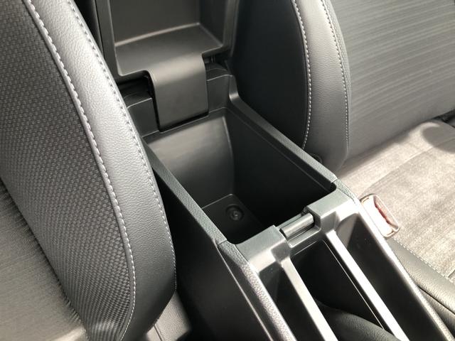 ＷＲ－Ｖ Ｚ　レンタカーアップ　純正ナビ　ＥＴＣ　ドラレコ　ＬＥＤクルーズコントロール　盗難防止装置　誤発進抑制　禁煙　Ｒカメラ　ＵＳＢ　ＥＳＣ　ＬＥＤライト　ＡＢＳ　パワーウィンドウ　パワーステアリング　キーレス（19枚目）