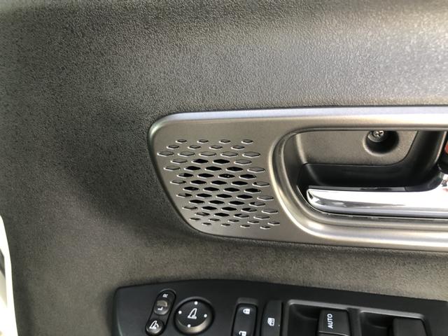 Ｎ－ＢＯＸカスタム ベースグレード　レンタカーアップ　純正ナビ　ＥＴＣ　ドラレコ　片側電動スライド　禁煙車　ＵＳＢ接続　ＣＭＢＳ　Ｄレコ　ベンチシート　オートエアコン　スマートキ　ＬＥＤ　盗難防止装置　クルコン　バックカメラ　エアバッグ（71枚目）