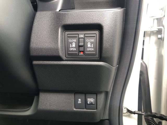 Ｎ－ＢＯＸカスタム ベースグレード　レンタカーアップ　純正ナビ　ＥＴＣ　ドラレコ　両側電動ドア　ＬＥＤ　Ｗ電動ドア　ＵＳＢ接続　ＣＭＢＳ　Ｄレコ　禁煙　ベンチシート　オートエアコン　スマートキ　盗難防止装置　クルコン　バックカメラ（17枚目）