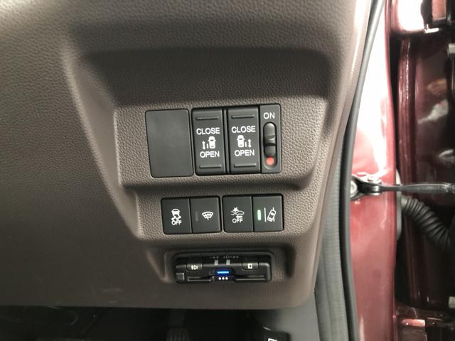 フリードハイブリッド ハイブリッド・Ｇ　試乗車アップ　純正ナビ　ＥＴＣ　ドラレコ　両側電動スライド　クルーズコントロール　シートヒーター　ワンオーナー　禁煙車　両電動ドア　クルコン　スマキー　パワーステアリング　ＬＥＤライト　フルセグＴＶ（14枚目）