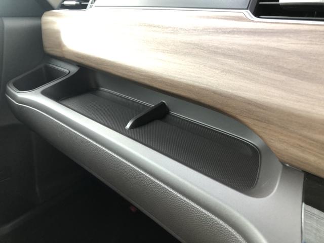 フリードハイブリッド ハイブリッド・Ｇ　試乗車アップ　純正ナビ　ＥＴＣ　ドラレコ　両側電動スライド　クルーズコントロール　シートヒーター　ワンオーナー　禁煙車　両電動ドア　クルコン　スマキー　パワーステアリング　ＬＥＤライト　フルセグＴＶ（18枚目）