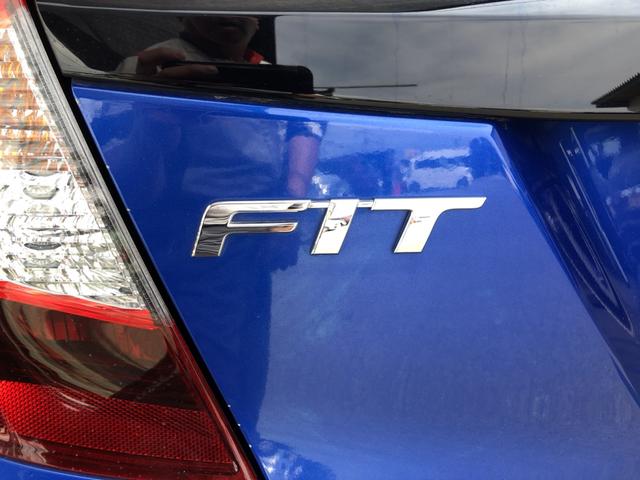 フィット １３Ｇ・Ｆパッケージ　純正ナビ　ＥＴＣ　前後ドラレコ　クルーズコントロール　ＬＥＤ　バックカメラ　禁煙車　ワンオーナー　イモビ　スマ－トキ－　サイドエアバッグ　記録簿有り　ＶＳＡ　助手席エアバッグ　Ｒカメラ　オートエアコン（43枚目）