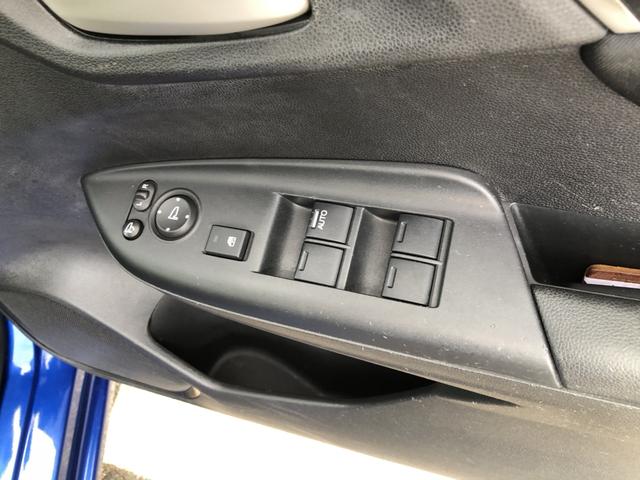 フィット １３Ｇ・Ｆパッケージ　純正ナビ　ＥＴＣ　前後ドラレコ　クルーズコントロール　ＬＥＤ　バックカメラ　禁煙車　ワンオーナー　イモビ　スマ－トキ－　サイドエアバッグ　記録簿有り　ＶＳＡ　助手席エアバッグ　Ｒカメラ　オートエアコン（55枚目）