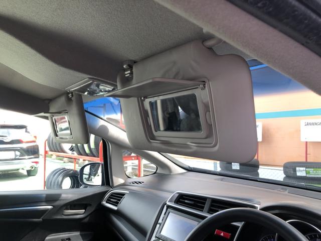 フィット １３Ｇ・Ｆパッケージ　純正ナビ　ＥＴＣ　前後ドラレコ　クルーズコントロール　ＬＥＤ　バックカメラ　禁煙車　ワンオーナー　イモビ　スマ－トキ－　サイドエアバッグ　記録簿有り　ＶＳＡ　助手席エアバッグ　Ｒカメラ　オートエアコン（57枚目）