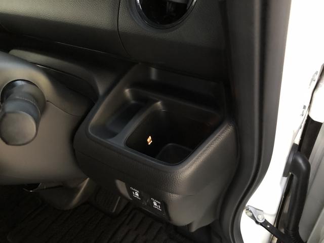 Ｎ－ＢＯＸカスタム Ｌコーディネートスタイル　純正ナビ　ＥＴＣ　両側電動ドア　ＬＥＤ　アルミホイール　ワンオーナー　禁煙車　衝突軽減ブレーキ　両側パワ－スライドドア　Ｂカメラ付　ソナー　クルコン　フルセグ　１オーナー　ベンチシート　ＡＡＣ　ＵＳＢ（16枚目）