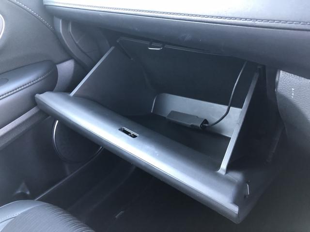 ヴェゼル ハイブリッドＺ・ホンダセンシング　純正ナビ　ＥＴＣ　前後ドラレコ　シートヒーター　クルーズコントロール　アルミホイール　ＬＥＤ　ワンオーナー　禁煙車　レーダーサポート　１オーナ－　ＤＶＤ再生機能　整備記録簿　横滑り防止システム　フルセ（19枚目）