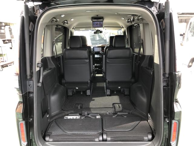 ステップワゴンスパーダ スパーダ・クールスピリットホンダセンシング　純正ナビ　リア席モニター　ＥＴＣ　両側電動ドア　ＬＥＤ　アルミホイール　サイドエアバック　スマートキ　左右電動スライドドア　バックモニタ　地ＴＶ　ナビ＆ＴＶ　三列シート　ＵＳＢ　助手席エアバッグ　禁煙（28枚目）