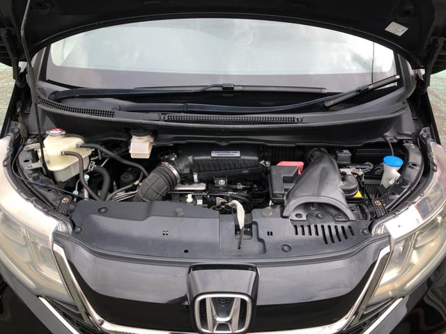 ステップワゴンスパーダ スパーダ・クールスピリットホンダセンシング　純正ナビ　リア席モニター　ＥＴＣ　両側電動ドア　ＬＥＤ　アルミホイール　サイドエアバック　スマートキ　左右電動スライドドア　バックモニタ　地ＴＶ　ナビ＆ＴＶ　三列シート　ＵＳＢ　助手席エアバッグ　禁煙（34枚目）