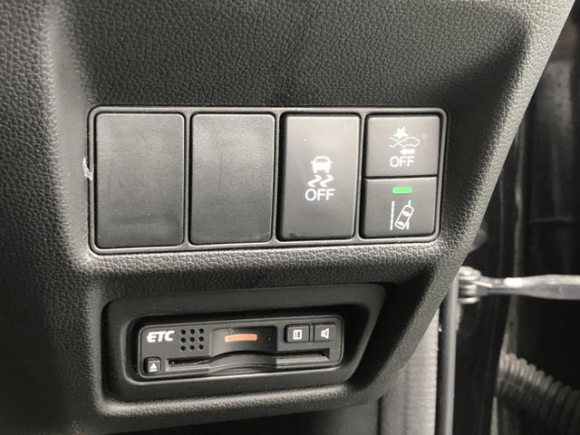 ステップワゴンスパーダ スパーダ・クールスピリットホンダセンシング　純正ナビ　リア席モニター　ＥＴＣ　両側電動ドア　ＬＥＤ　アルミホイール　サイドエアバック　スマートキ　左右電動スライドドア　バックモニタ　地ＴＶ　ナビ＆ＴＶ　三列シート　ＵＳＢ　助手席エアバッグ　禁煙（63枚目）