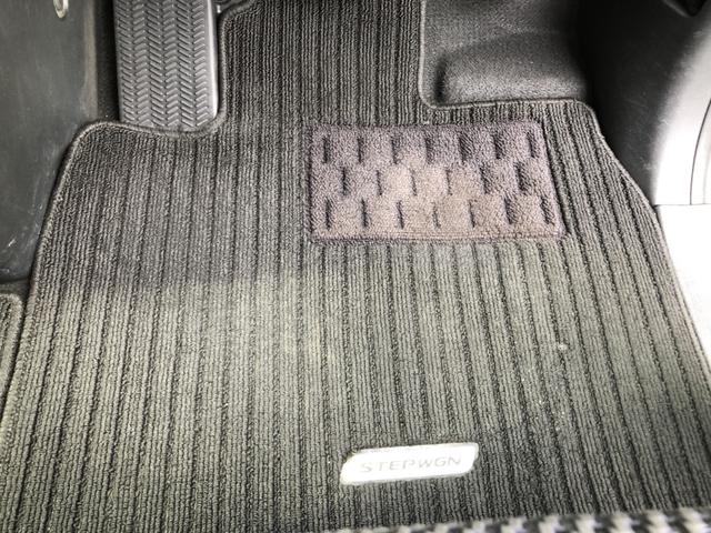 ステップワゴンスパーダ スパーダ・クールスピリットホンダセンシング　純正ナビ　リア席モニター　ＥＴＣ　両側電動ドア　ＬＥＤ　アルミホイール　サイドエアバック　スマートキ　左右電動スライドドア　バックモニタ　地ＴＶ　ナビ＆ＴＶ　三列シート　ＵＳＢ　助手席エアバッグ　禁煙（65枚目）