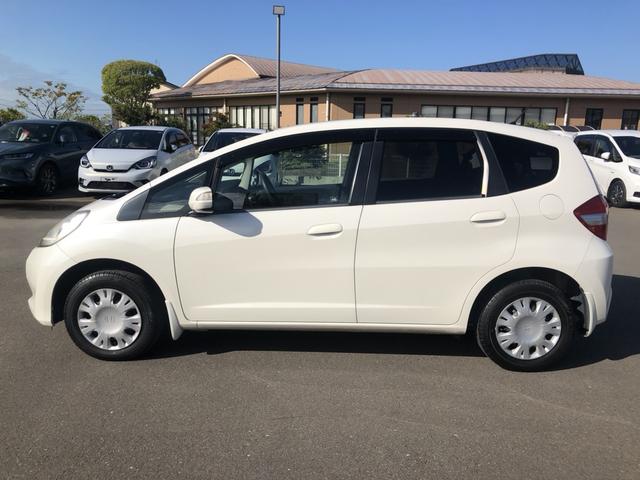 フィット Ｇ　純正ディスプレイオーディオ　バックカメラ　ワンオーナー　禁煙車　運転席助手席エアバッグ　Ｂモニター　キーレスリモコン　盗難防止システム　エアコン　ＡＢＳ　パワーウィンドウ　１オーナー　定期点検記録簿（34枚目）