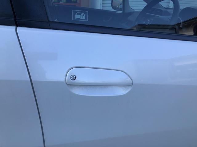 フィット Ｇ　純正ディスプレイオーディオ　バックカメラ　ワンオーナー　禁煙車　運転席助手席エアバッグ　Ｂモニター　キーレスリモコン　盗難防止システム　エアコン　ＡＢＳ　パワーウィンドウ　１オーナー　定期点検記録簿（37枚目）