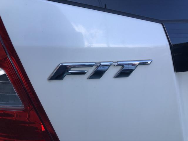 フィット Ｇ　純正ディスプレイオーディオ　バックカメラ　ワンオーナー　禁煙車　運転席助手席エアバッグ　Ｂモニター　キーレスリモコン　盗難防止システム　エアコン　ＡＢＳ　パワーウィンドウ　１オーナー　定期点検記録簿（41枚目）