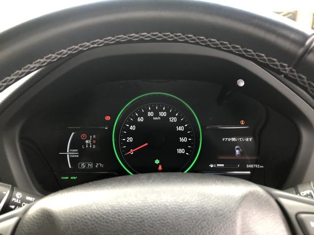 ヴェゼル ハイブリッドＲＳ・ホンダセンシング　純正ナビ　ＥＴＣ　ドラレコ　ＬＥＤ　アルミホイール　シートヒーター　ホンダセンシング　１オ－ナ－　定期点検記録簿　サイドＳＲＳ　Ｒカメ　フルオートエアコン　禁煙　ＵＳＢ接続　両席エアバック　スマキー（10枚目）