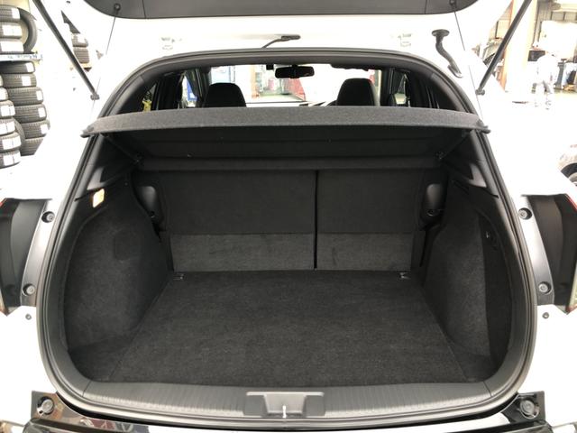 ヴェゼル ハイブリッドＲＳ・ホンダセンシング　純正ナビ　ＥＴＣ　ドラレコ　ＬＥＤ　アルミホイール　シートヒーター　ホンダセンシング　１オ－ナ－　定期点検記録簿　サイドＳＲＳ　Ｒカメ　フルオートエアコン　禁煙　ＵＳＢ接続　両席エアバック　スマキー（28枚目）