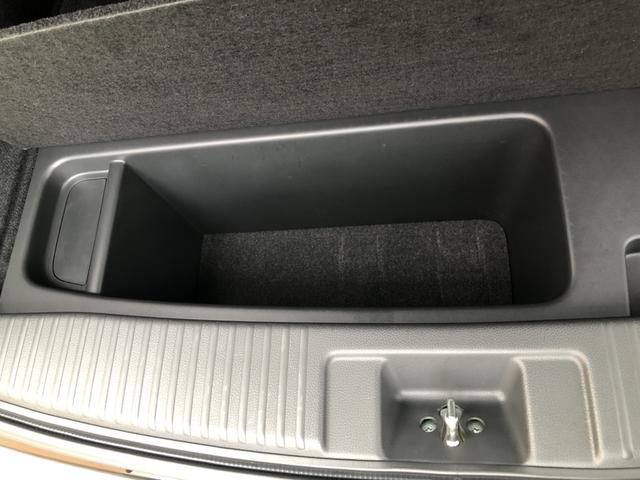 ヴェゼル ハイブリッドＲＳ・ホンダセンシング　純正ナビ　ＥＴＣ　ドラレコ　ＬＥＤ　アルミホイール　シートヒーター　ホンダセンシング　１オ－ナ－　定期点検記録簿　サイドＳＲＳ　Ｒカメ　フルオートエアコン　禁煙　ＵＳＢ接続　両席エアバック　スマキー（31枚目）