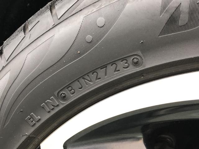 ヴェゼル ハイブリッドＲＳ・ホンダセンシング　純正ナビ　ＥＴＣ　ドラレコ　ＬＥＤ　アルミホイール　シートヒーター　ホンダセンシング　１オ－ナ－　定期点検記録簿　サイドＳＲＳ　Ｒカメ　フルオートエアコン　禁煙　ＵＳＢ接続　両席エアバック　スマキー（34枚目）