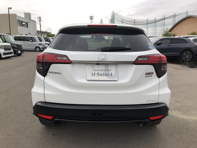 ヴェゼル ハイブリッドＲＳ・ホンダセンシング　純正ナビ　ＥＴＣ　ドラレコ　ＬＥＤ　アルミホイール　シートヒーター　ホンダセンシング　１オ－ナ－　定期点検記録簿　サイドＳＲＳ　Ｒカメ　フルオートエアコン　禁煙　ＵＳＢ接続　両席エアバック　スマキー（40枚目）