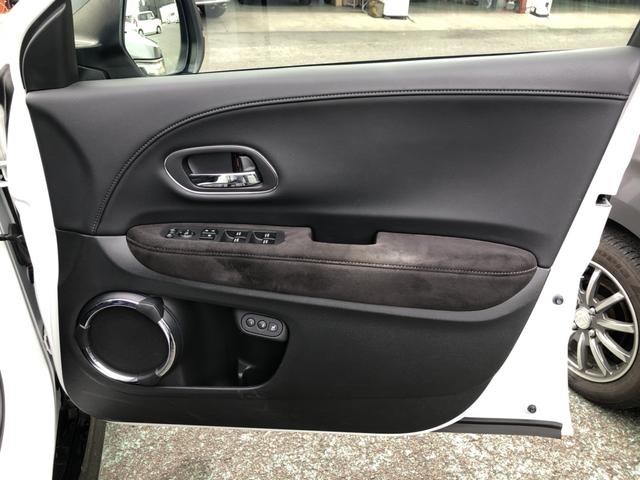 ヴェゼル ハイブリッドＲＳ・ホンダセンシング　純正ナビ　ＥＴＣ　ドラレコ　ＬＥＤ　アルミホイール　シートヒーター　ホンダセンシング　１オ－ナ－　定期点検記録簿　サイドＳＲＳ　Ｒカメ　フルオートエアコン　禁煙　ＵＳＢ接続　両席エアバック　スマキー（62枚目）
