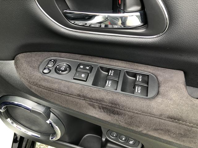 ヴェゼル ハイブリッドＲＳ・ホンダセンシング　純正ナビ　ＥＴＣ　ドラレコ　ＬＥＤ　アルミホイール　シートヒーター　ホンダセンシング　１オ－ナ－　定期点検記録簿　サイドＳＲＳ　Ｒカメ　フルオートエアコン　禁煙　ＵＳＢ接続　両席エアバック　スマキー（63枚目）