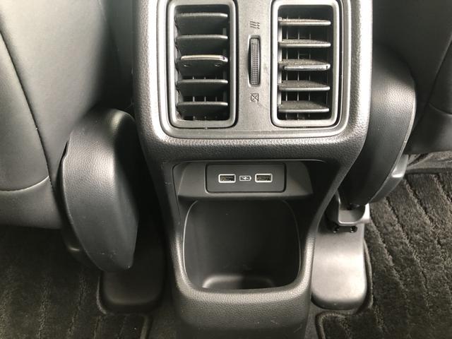 ヴェゼル ｅ：ＨＥＶＺ　純正ナビ　ＥＴＣ　ＬＥＤ　アルミホイール　電動リアゲート　シートヒーター　衝突回避支援ブレーキ機能　１オナ　スマキ　Ｐトランク　フルオートエアコン　エアバッグ　両席エアバック　Ｒカメ　記録簿付　ソナー（30枚目）