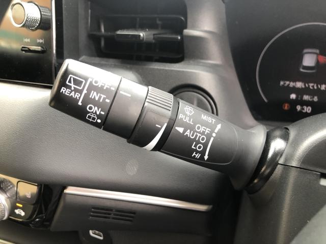 ヴェゼル ｅ：ＨＥＶＺ　純正ナビ　ＥＴＣ　ＬＥＤ　アルミホイール　電動リアゲート　シートヒーター　衝突回避支援ブレーキ機能　１オナ　スマキ　Ｐトランク　フルオートエアコン　エアバッグ　両席エアバック　Ｒカメ　記録簿付　ソナー（55枚目）